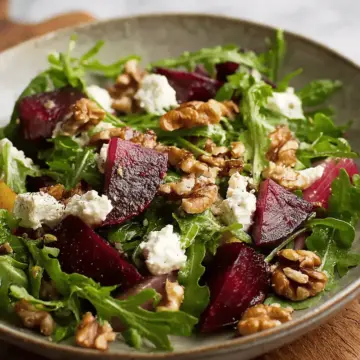 Arugula Salad With Beets and Goat Cheese