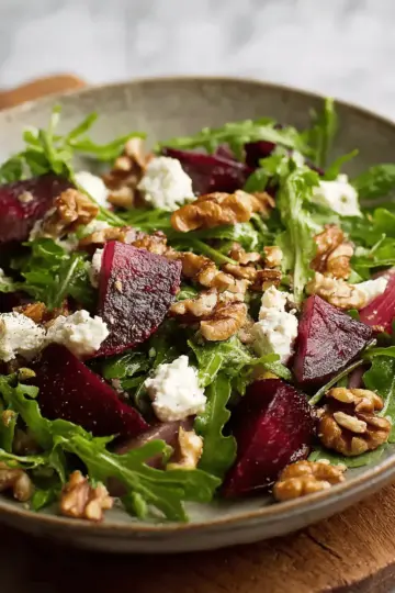 Arugula Salad With Beets and Goat Cheese
