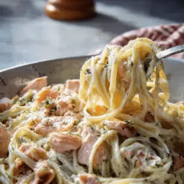 Alfredo Salmon Pasta