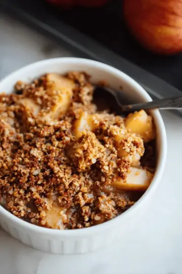 Healthy Breakfast Apple Crumble