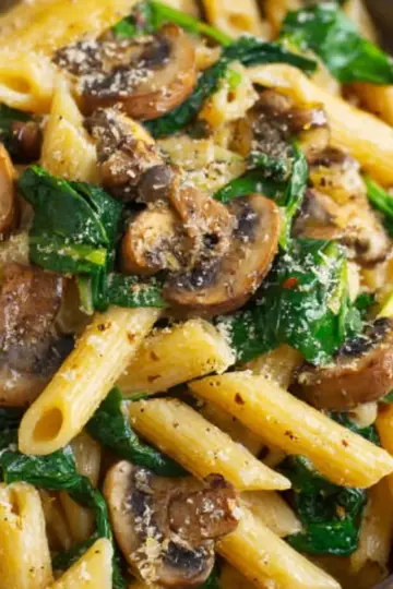 Garlic Parmesan Pasta with Spinach and Mushrooms