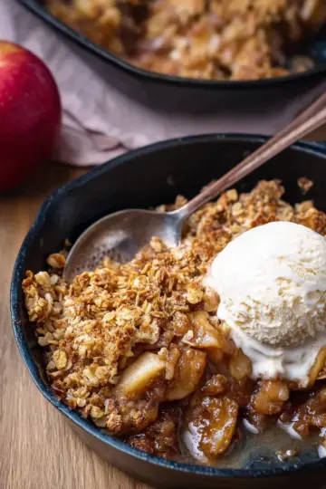 Cast Iron Skillet Apple Crisp